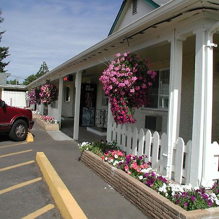Valley Inn - Lebanon Oregon Ngoại thất bức ảnh